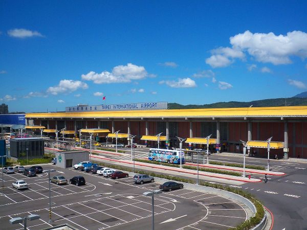 Sân bay Tùng Sơn Đài Bắc