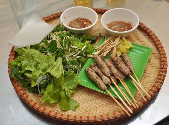 Hình ảnh vé máy bay Tết đi Huế 2015 thưởng thức món ăn truyền thống miền Trung