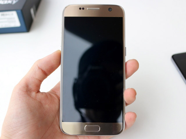 Hình ảnh Samsung Galaxy S7 và cái giá ngon ngon