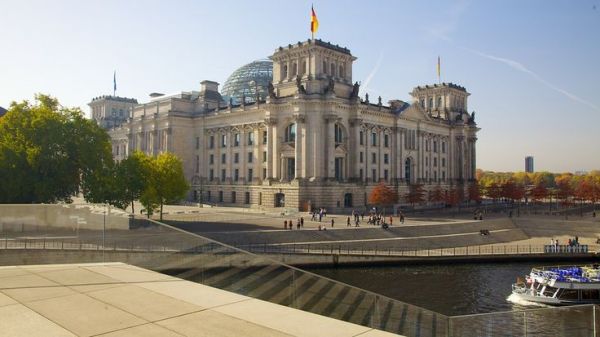 Tòa nhà chính phủ Reichstag