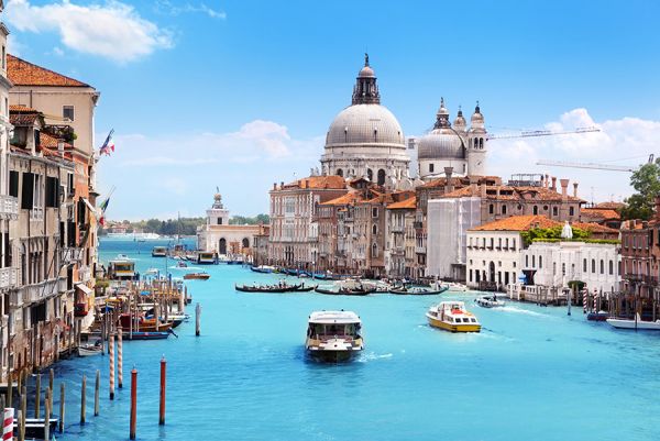 Vé máy bay giá rẻ đi Venice, Italia