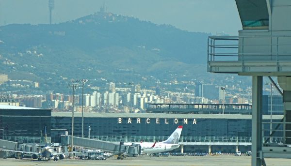 Vé máy bay đi Barcelona