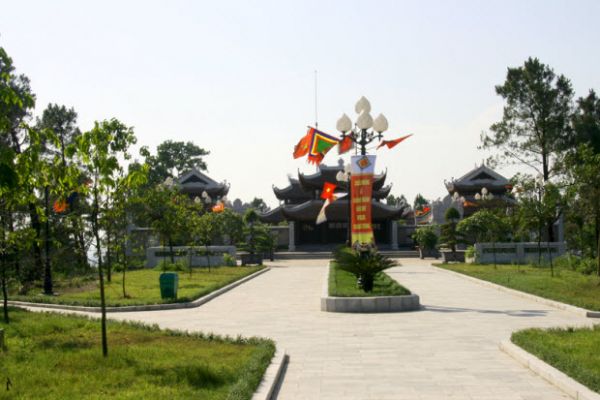 nui quyet nghe an