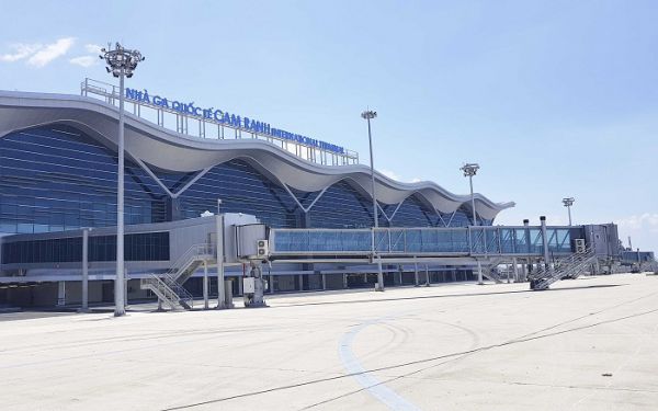 Cảng hàng không quốc tế Cam Ranh - Nha Trang