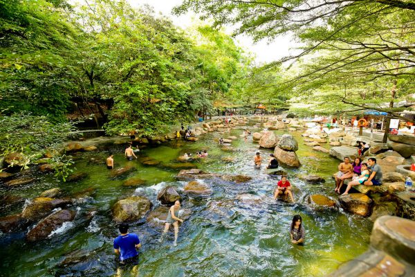 Thác Giang Điền - Điểm du lịch sinh thái nổi tiếng của Đồng Nai