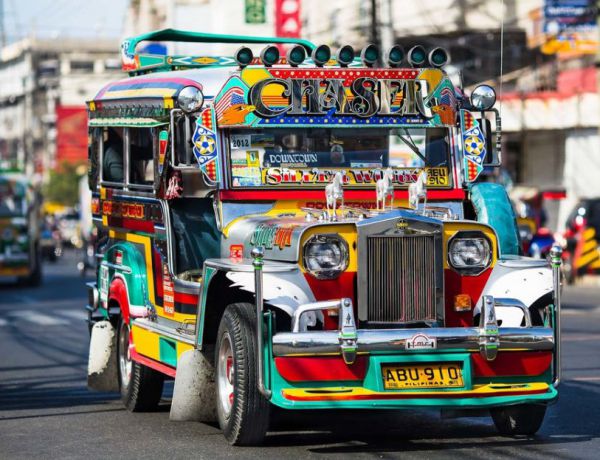 Xe Jeepney phương tiện di chuyển phổ biến ở Philippines
