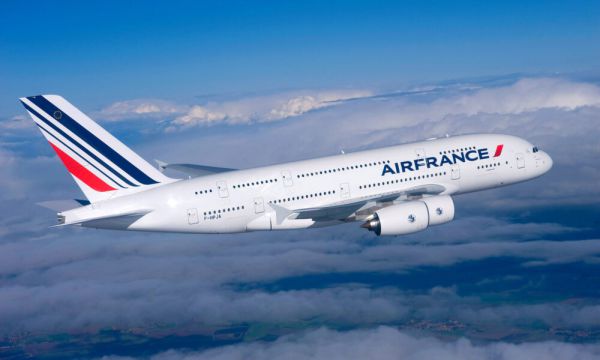 Hãng hàng không Air France đang khai thác chặng bay thẳng từ Hà Nội đi Paris