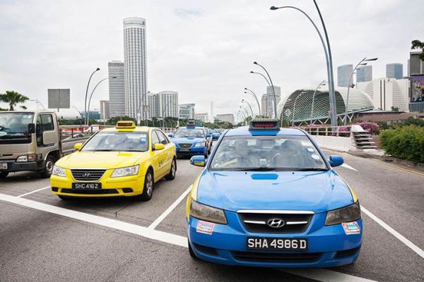 Di chuyển từ sân bay Singapore về trung tâm thành phố bằng taxi