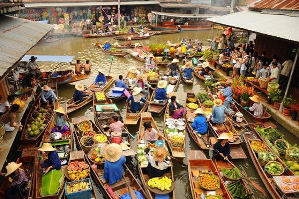 Chợ nổi Cái Răng là “đặc sản” du lịch của tỉnh Cần Thơ