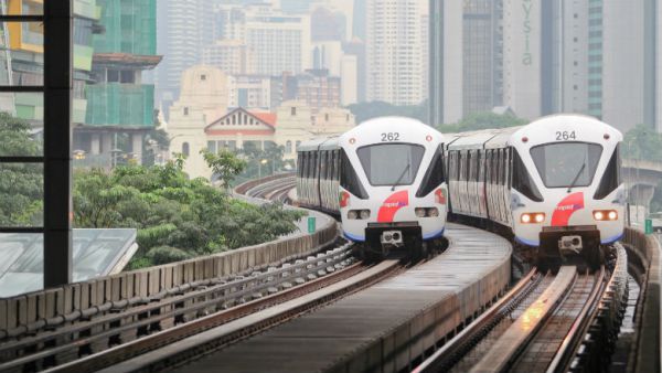 Tàu điện trên cao - Phương tiện di chuyển phổ biến khi du lịch Malaysia