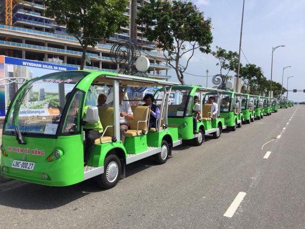 Xe điện là phương tiện du lịch Đà Nẵng được nhiều người sử dụng