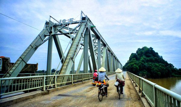 Cầu Hàm Rồng Thanh Hoá