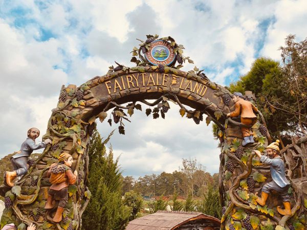Vườn cổ tích DaLat Fairytale Land