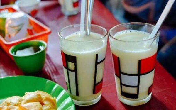 Sữa đậu nành thức uống bổ dưỡng cho chuyến du lịch Nha Trang tháng 8