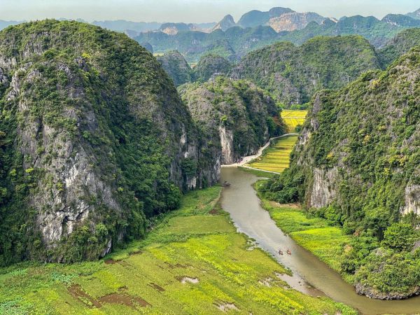 Tam Cốc Bích Động – địa điểm check-in đẹp ở Ninh Bình. Nguồn: Internet