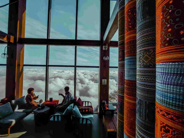 View săn mây cực đỉnh của Du Soleil Sapa