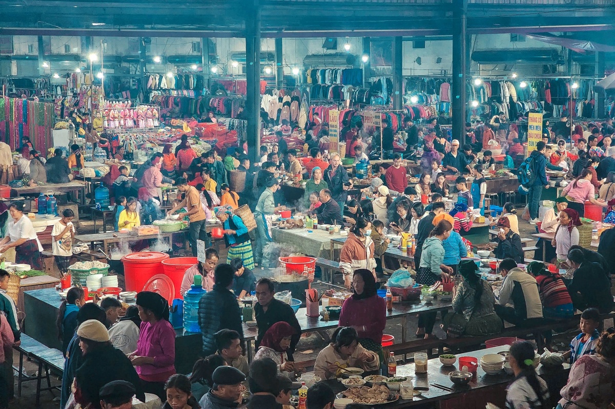 Đến chợ Mèo Vạc bạn cũng đừng quên thưởng thức những món ngon Hà Giang