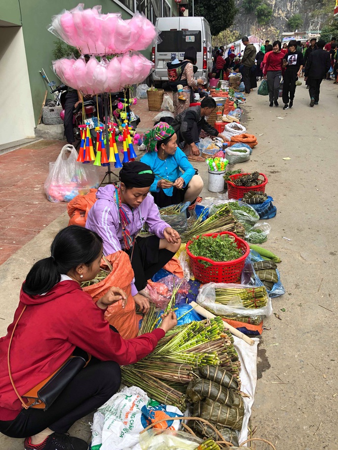 Chợ phiên Đồng Văn Hà Giang