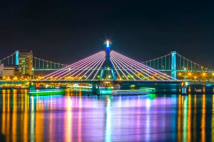 Cầu sông Hàn ở Đà Nẵng