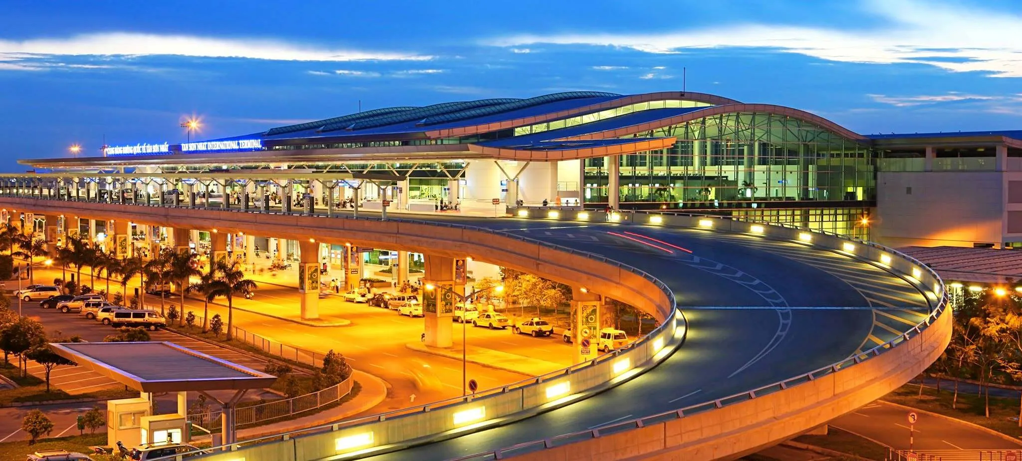 Sân bay Quốc tế Tân Sơn Nhất - TPHCM